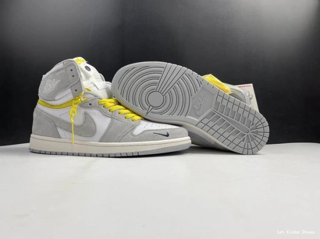 1st Kicks High CW6576-100 Air Smoke Light Jordan 1 Switch 0802